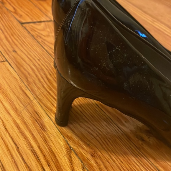 Classic beautiful Stuart weitzman black pump heels - Picture 4 of 7